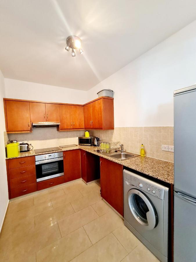 Stunning Apartment C106 With Balcony Looking Over Pool Πέγεια Εξωτερικό φωτογραφία