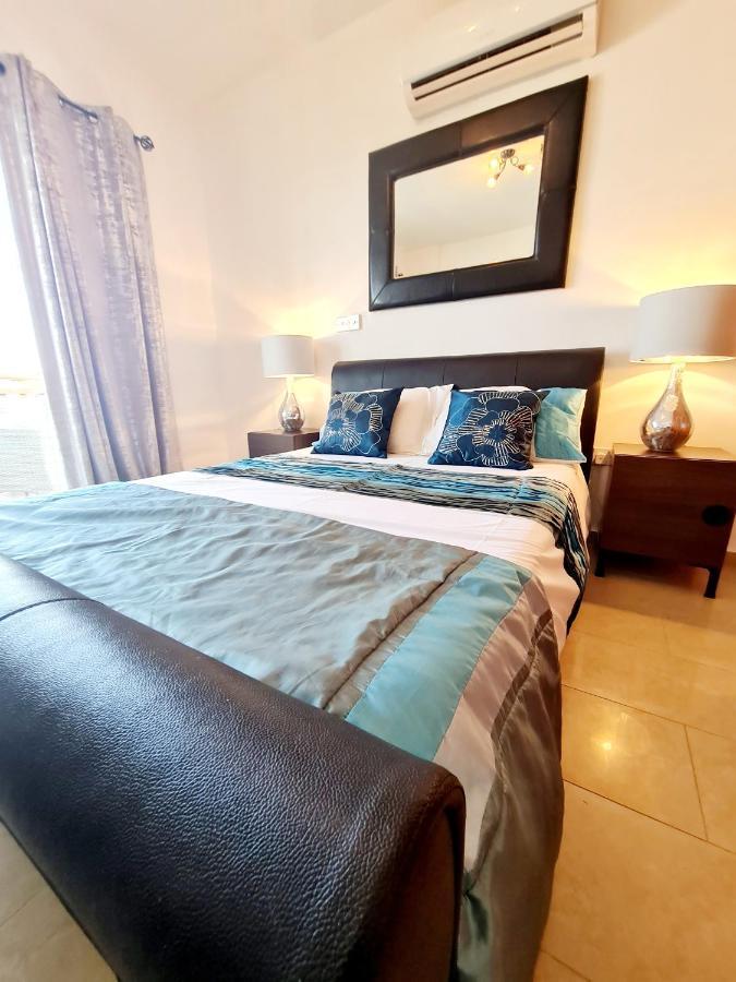 Stunning Apartment C106 With Balcony Looking Over Pool Πέγεια Εξωτερικό φωτογραφία