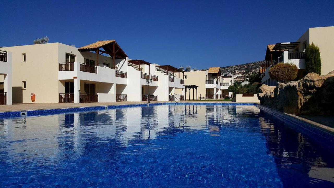 Stunning Apartment C106 With Balcony Looking Over Pool Πέγεια Εξωτερικό φωτογραφία